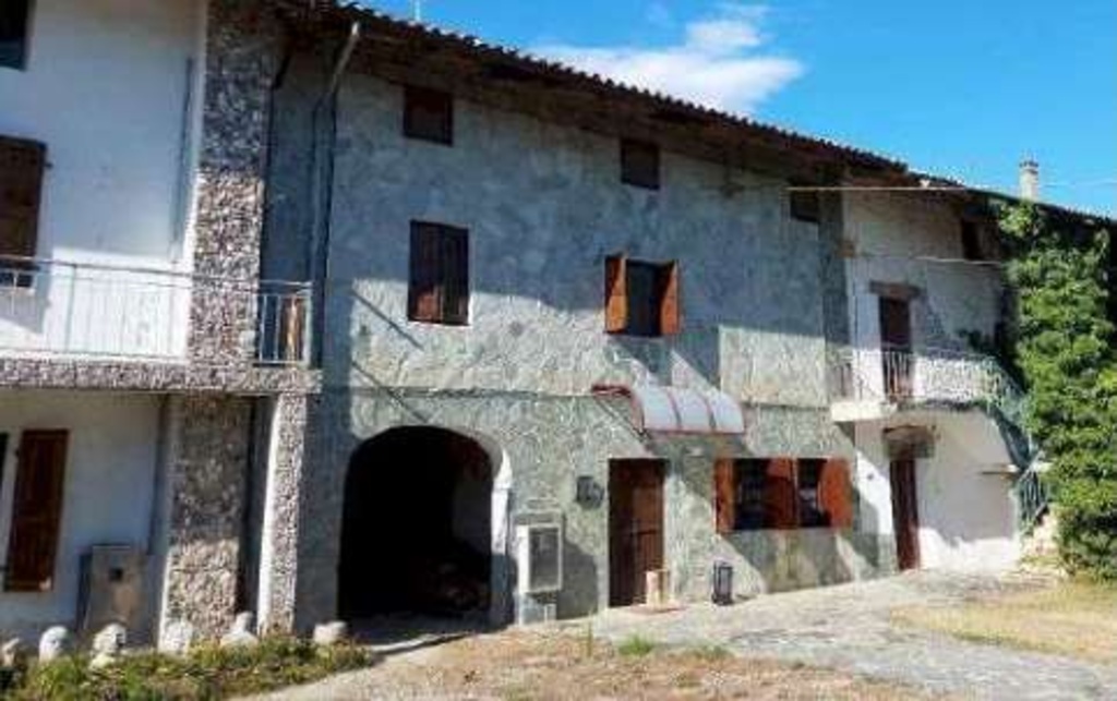 Casa indipendente in Via Maggiore, San Martino al Tagliamento, 195 m²