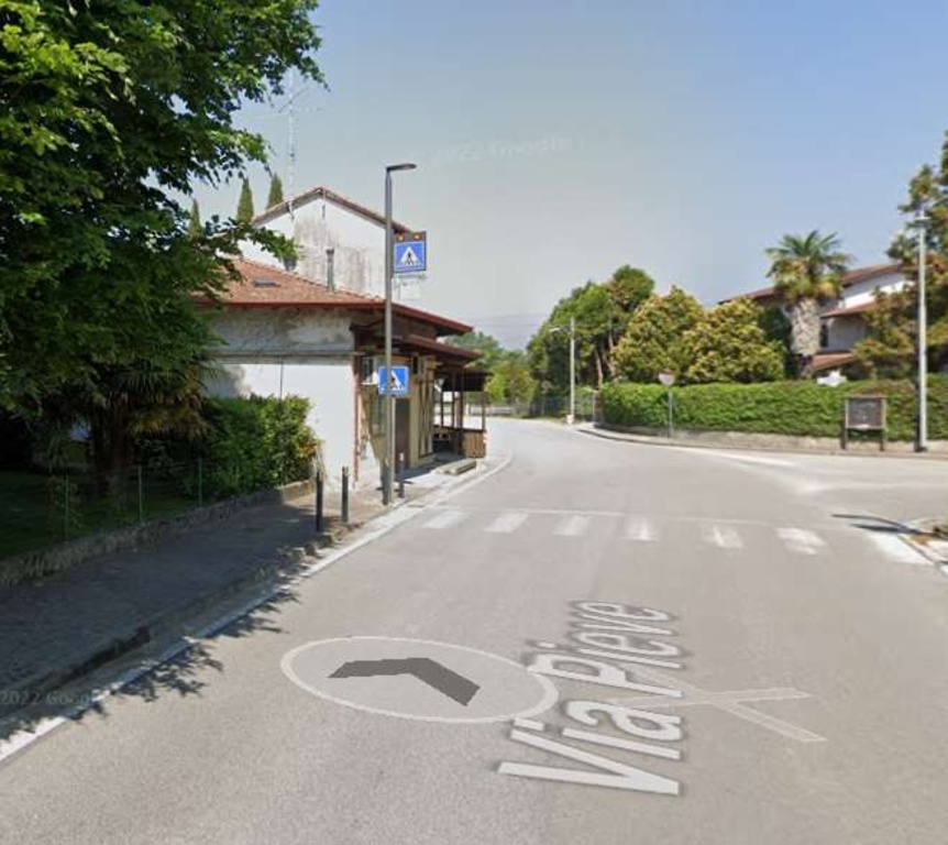 Appartamento in Via della Centa, Porcia, 8 locali, 243 m² in vendita