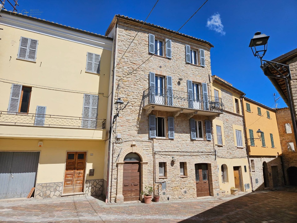 Casa indipendente in Via Leopardi, Rotella, 5 locali, 3 bagni, 250 m²
