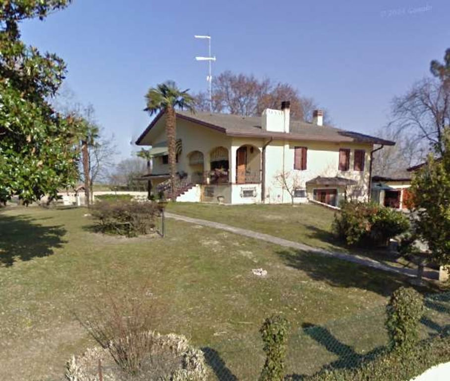 Casa indipendente in Via Malute, Meduna di Livenza, 10 locali, 1 bagno