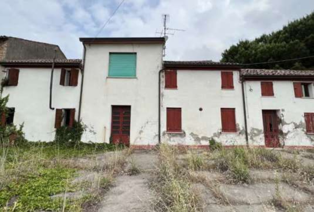 Appartamento in Via sabbioni, Castagnaro, 9 locali, 176 m² in vendita