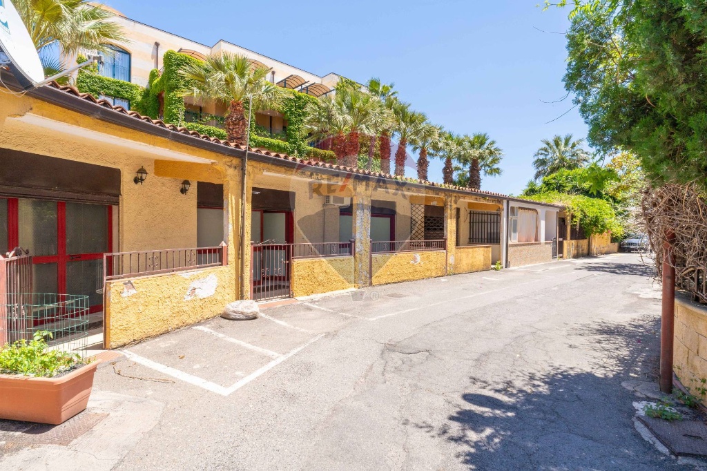 Appartamento in Via porticato, Giardini-Naxos, 7 locali, 2 bagni