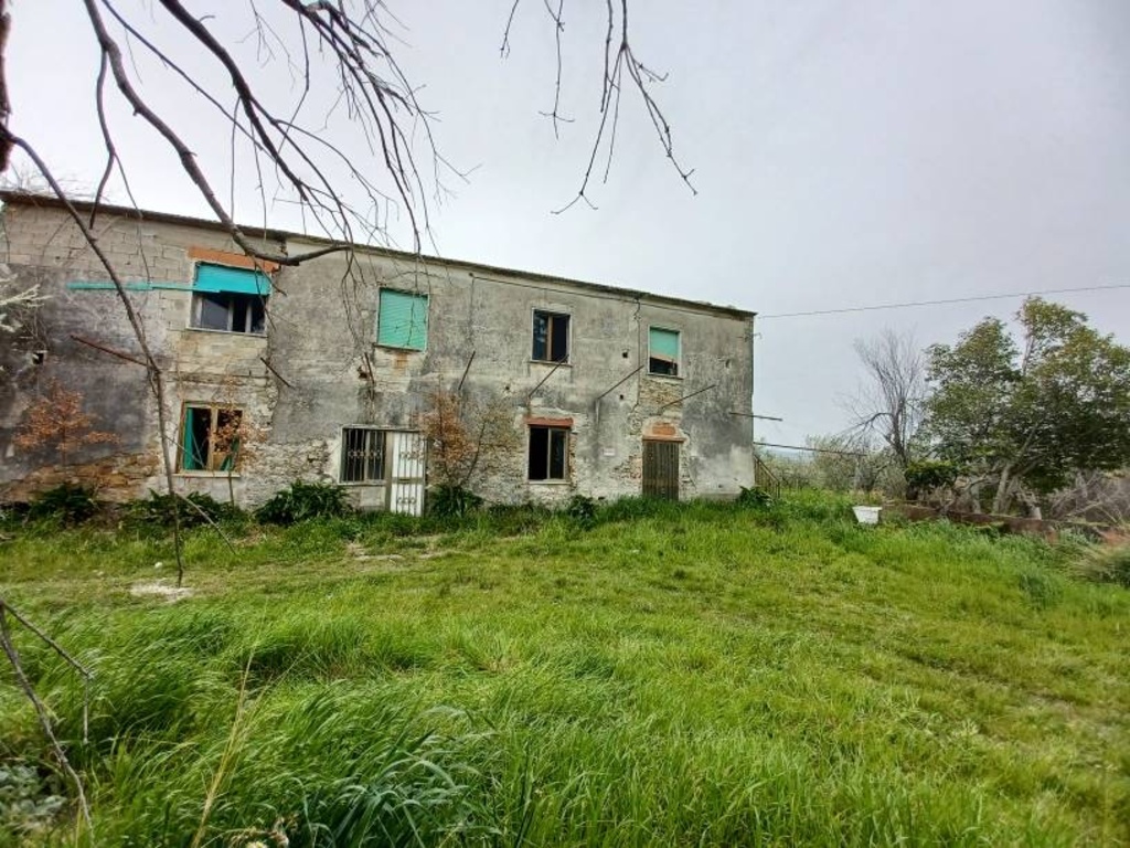 Casa indipendente in Contrada Scalareta, Altavilla Silentina, 8 locali