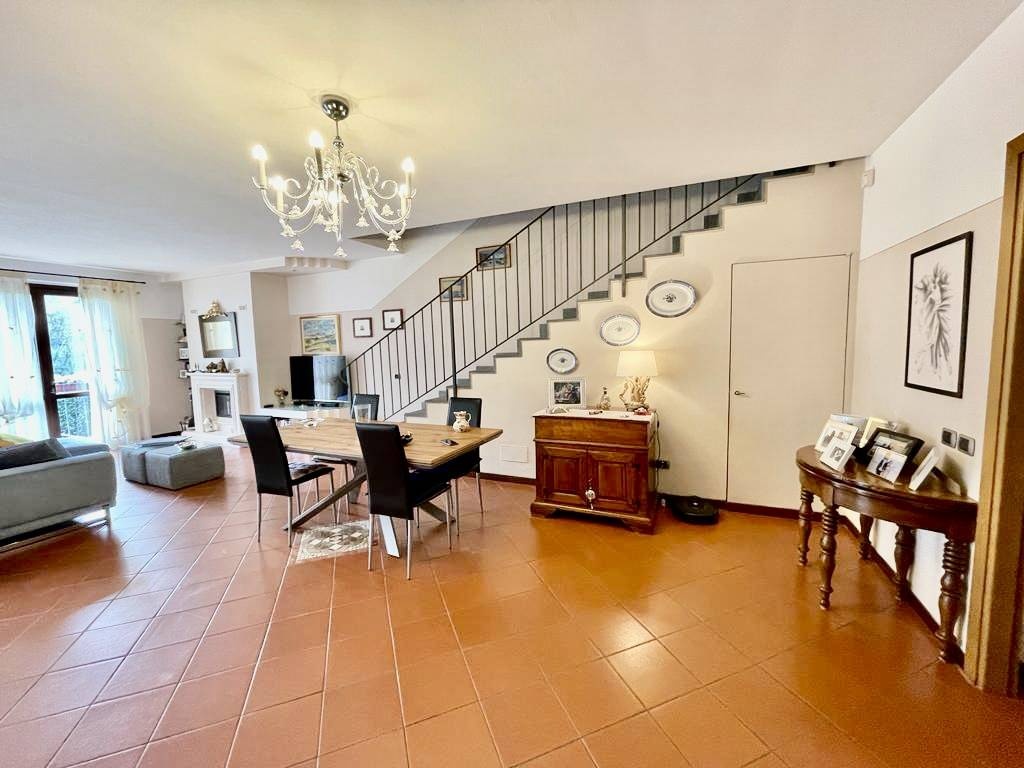 Villa a schiera a Calci, 5 locali, 4 bagni, 150 m² in vendita