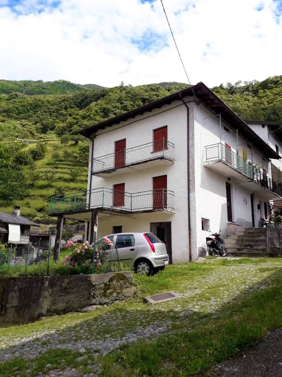 Casa semindipendente in Via Villa 21, Verceia, 3 locali, 2 bagni
