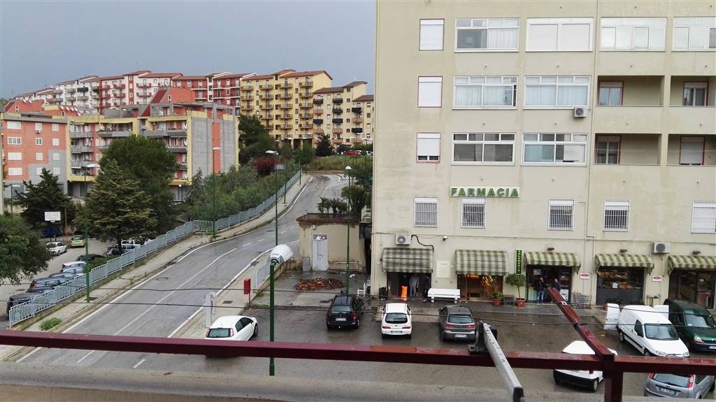 Quadrilocale ad Agrigento, 2 bagni, 110 m², 2° piano in vendita