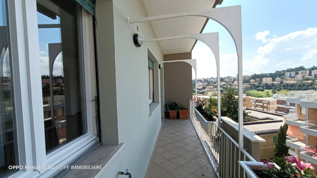 Appartamento in Via Goffredo Mameli, Macerata, 5 locali, 2 bagni