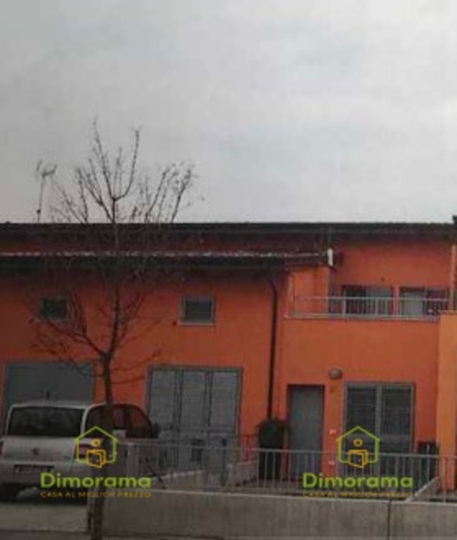 Villa a schiera in Frazione San Zaccaria via dell'Albana, Ravenna