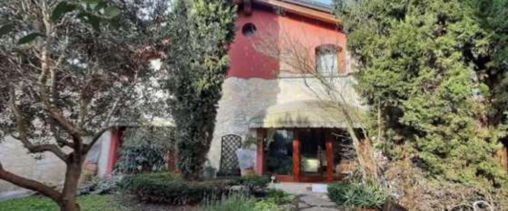 Casa indipendente in Via Pieve, Schio, 12 locali, 4 bagni, 346 m²