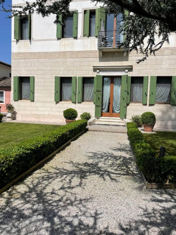 Appartamento in VIA MARIGNANA, Mogliano Veneto, 5 locali, 3 bagni