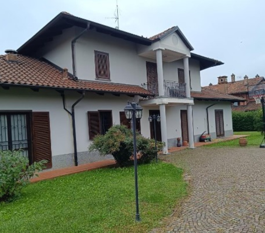 Villa in Strada della Fornace 31, Druento, 13 locali, 3 bagni, garage