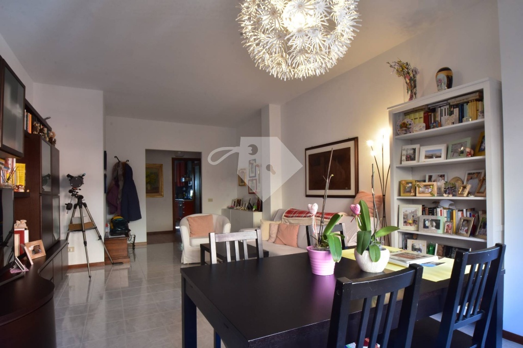 Appartamento in Zona Colleverde, Macerata, 6 locali, 2 bagni, 95 m²