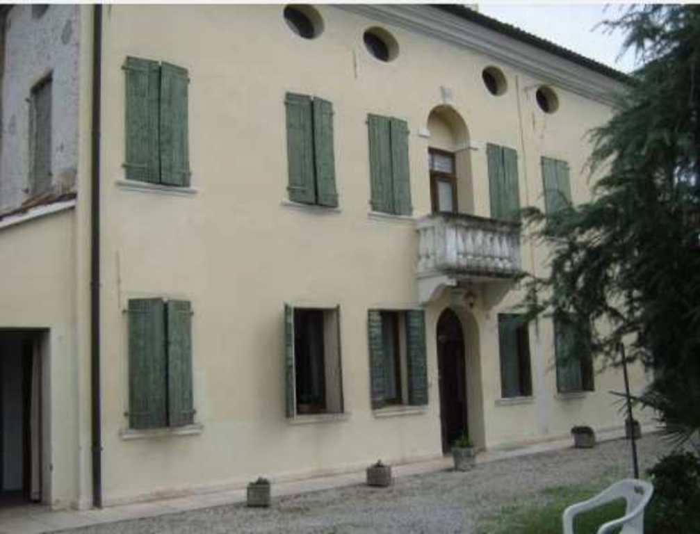 Villa in Via Cicognara, Montebelluna, 13 locali, 2 bagni, 376 m²