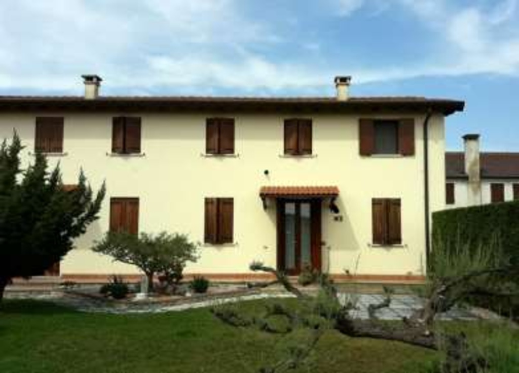 Porzione di casa in Via Belvedere, Terrazzo, 6 locali, 114 m²