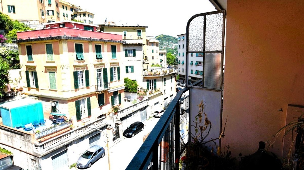 Appartamento in Via Burlando, Genova, 6 locali, 1 bagno, 109 m²