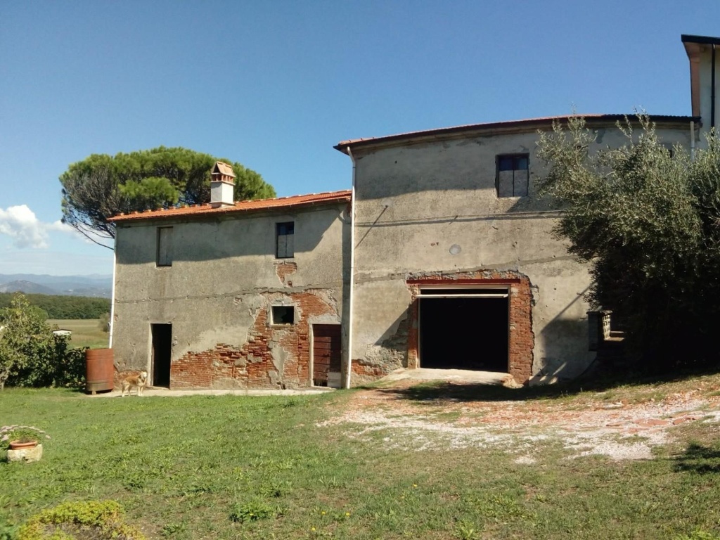 Casale a Cerreto Guidi, 17 locali, giardino privato, posto auto