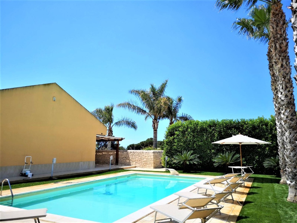 Villa singola in Playa grande, Scicli, 5 locali, 2 bagni, posto auto