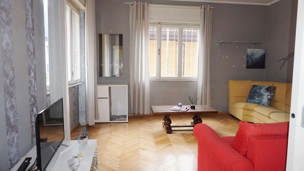 Appartamento a Trento, 6 locali, 1 bagno, 110 m², classe energetica D