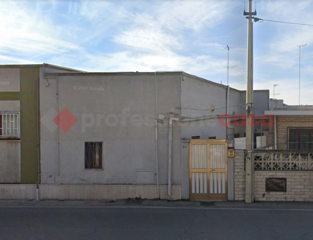 Casa indipendente in Via Lago di Pergusa 24, Taranto, 3 locali, 90 m²