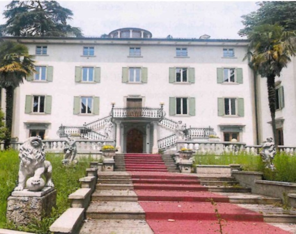 Villa in Via Costa Muratori 3, Cenate Sopra, 45 locali, garage, camino