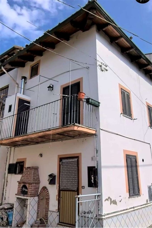 Casa indipendente in Via Biliani, Mombello Monferrato, 6 locali
