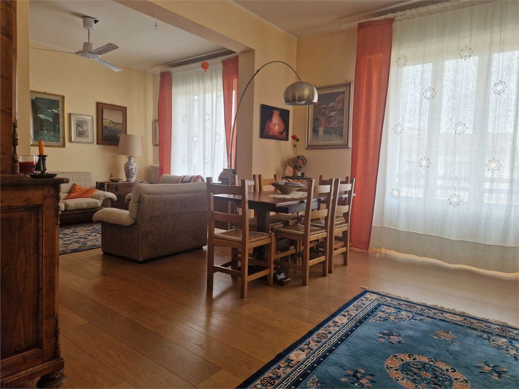 Appartamento in Via San Marcellino, Firenze, 5 locali, 2 bagni, 115 m²