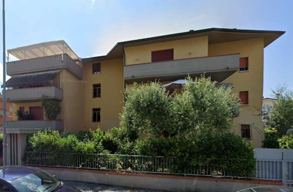 Appartamento in Via Bellini 43, Montecatini-Terme, 10 locali, 2 bagni