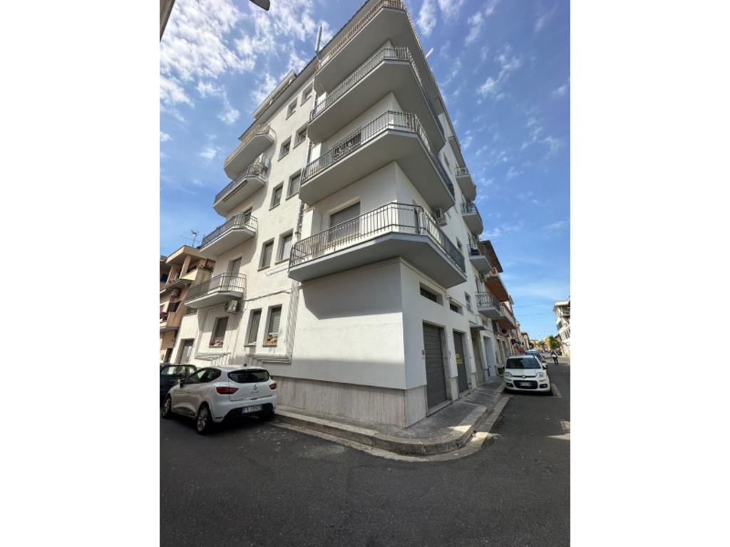Appartamento in Via Don Giovanni Minzoni, Nettuno, 2 bagni, 90 m²