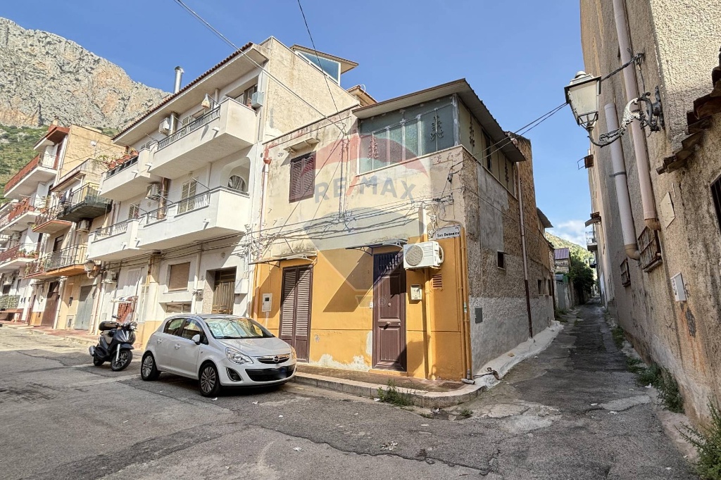 Casa indipendente in Via San Domenico, Cinisi, 6 locali, 1 bagno
