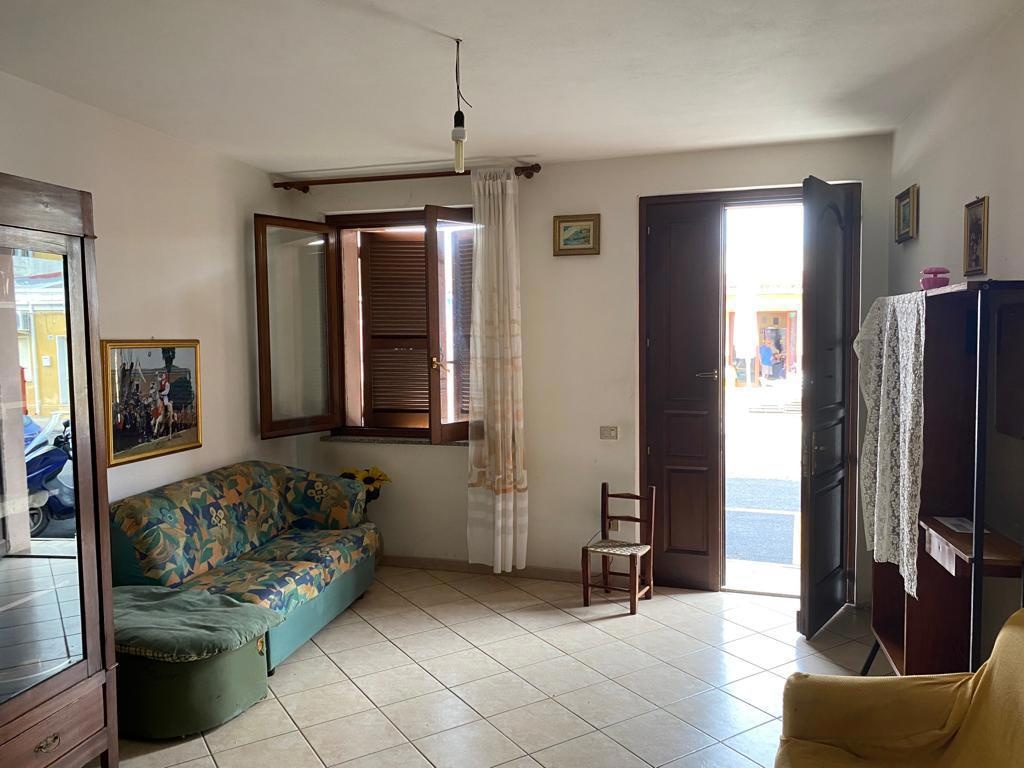Casa indipendente a Oristano, 3 locali, 2 bagni, 144 m² in vendita