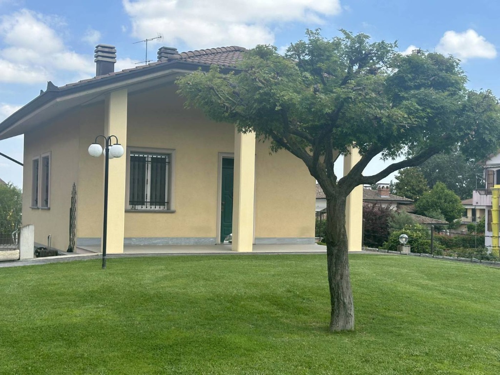 Villa singola in Via Strada Fontana 3, Torricella Verzate, 3 bagni