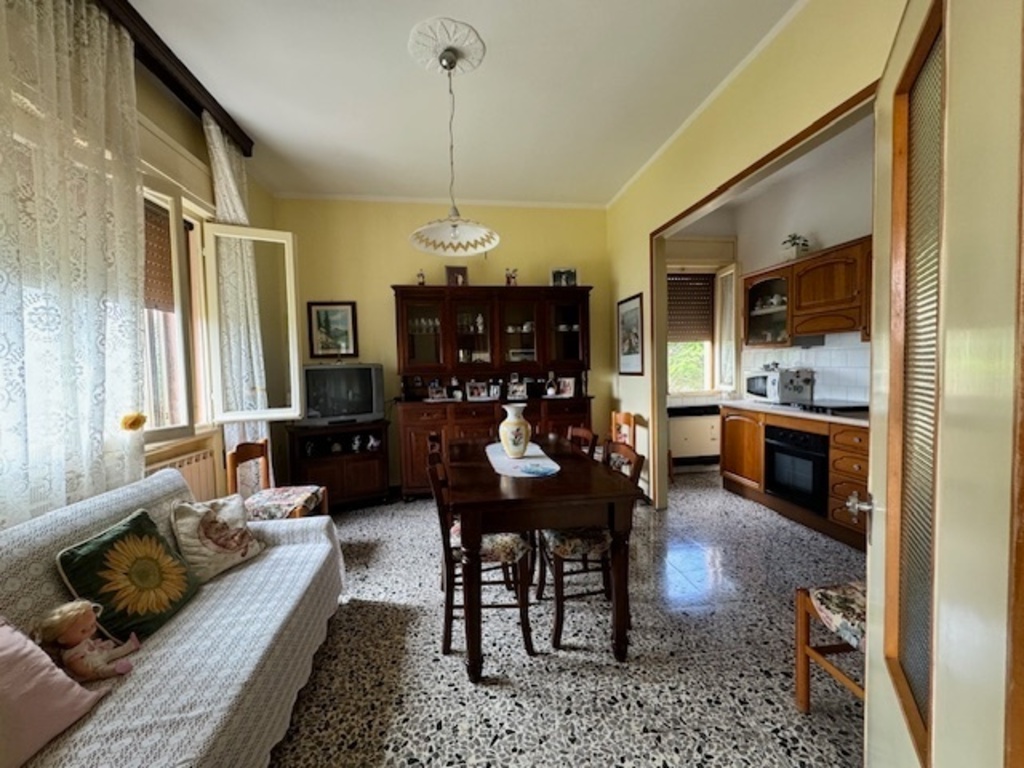 Villa singola a Ceregnano, 8 locali, 200 m², classe energetica G