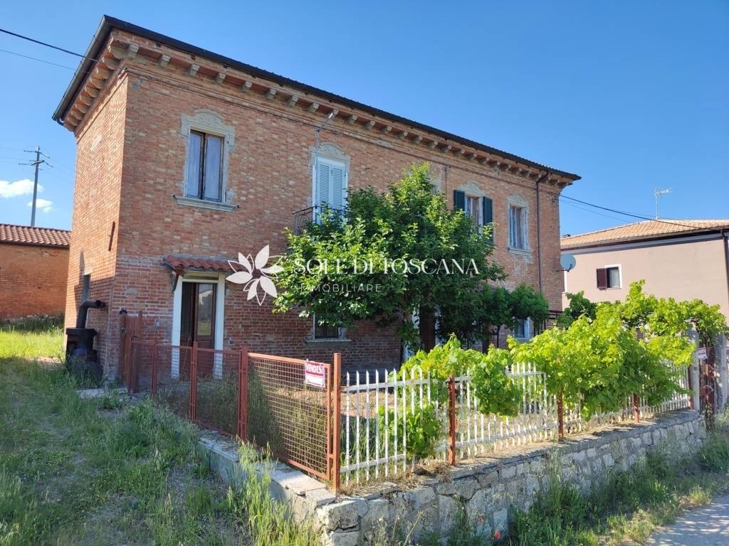 Casa indipendente in Fonte Al Giunco, Montepulciano, 8 locali, 2 bagni