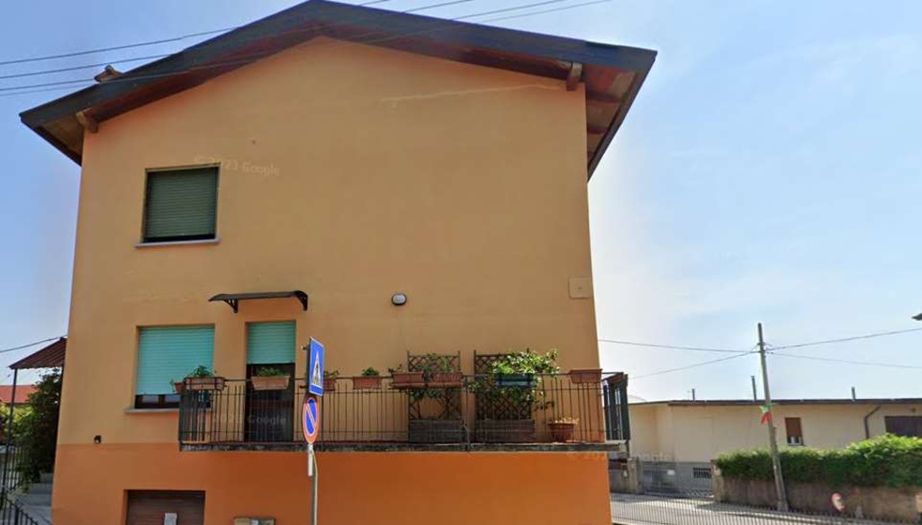 Appartamento in Via Nievo, Pavia di Udine, 6 locali, garage, 91 m²