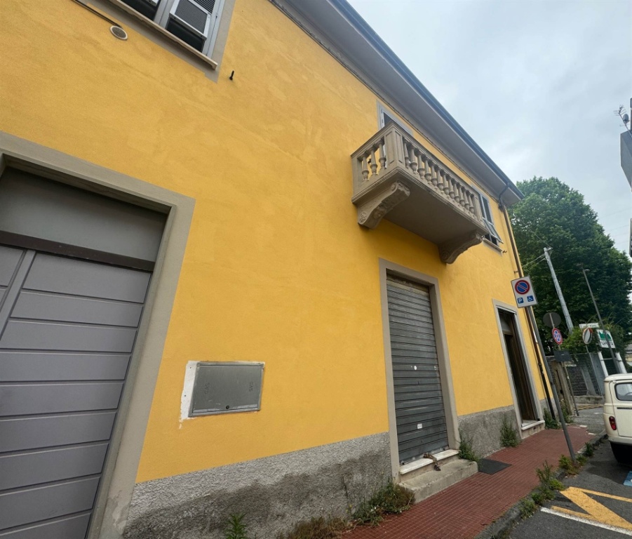 Casa indipendente a La Spezia, 5 locali, 4 bagni, 238 m² in vendita