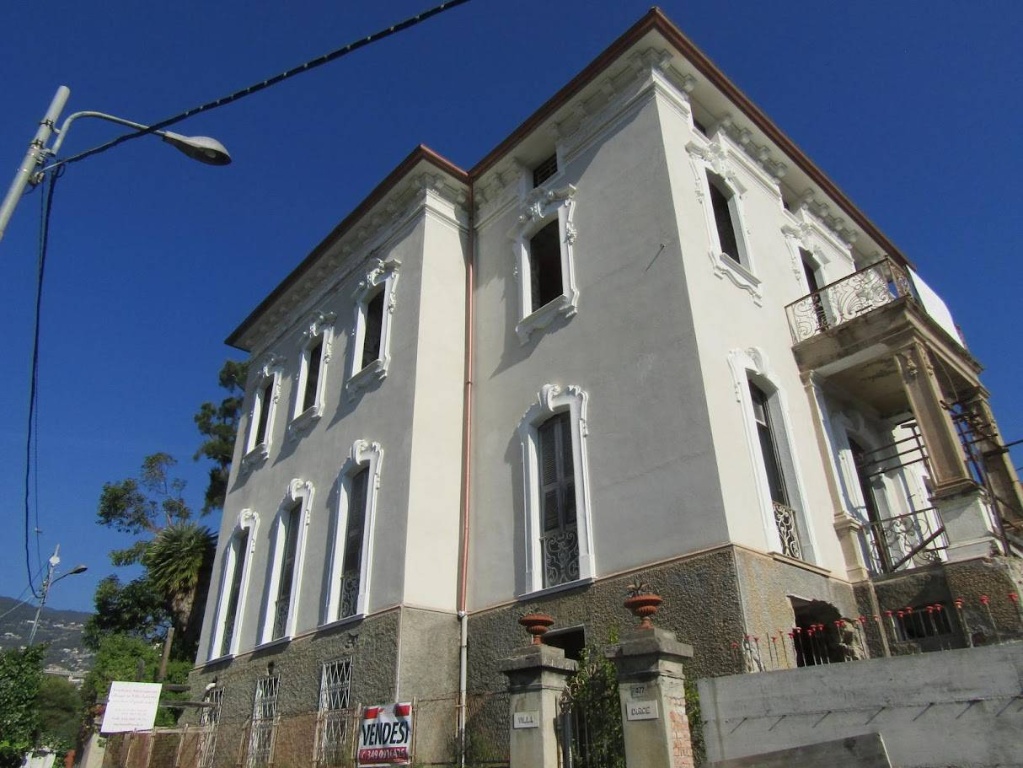 Villa singola in Corso degli inglesi, Sanremo, 24 locali, 8 bagni