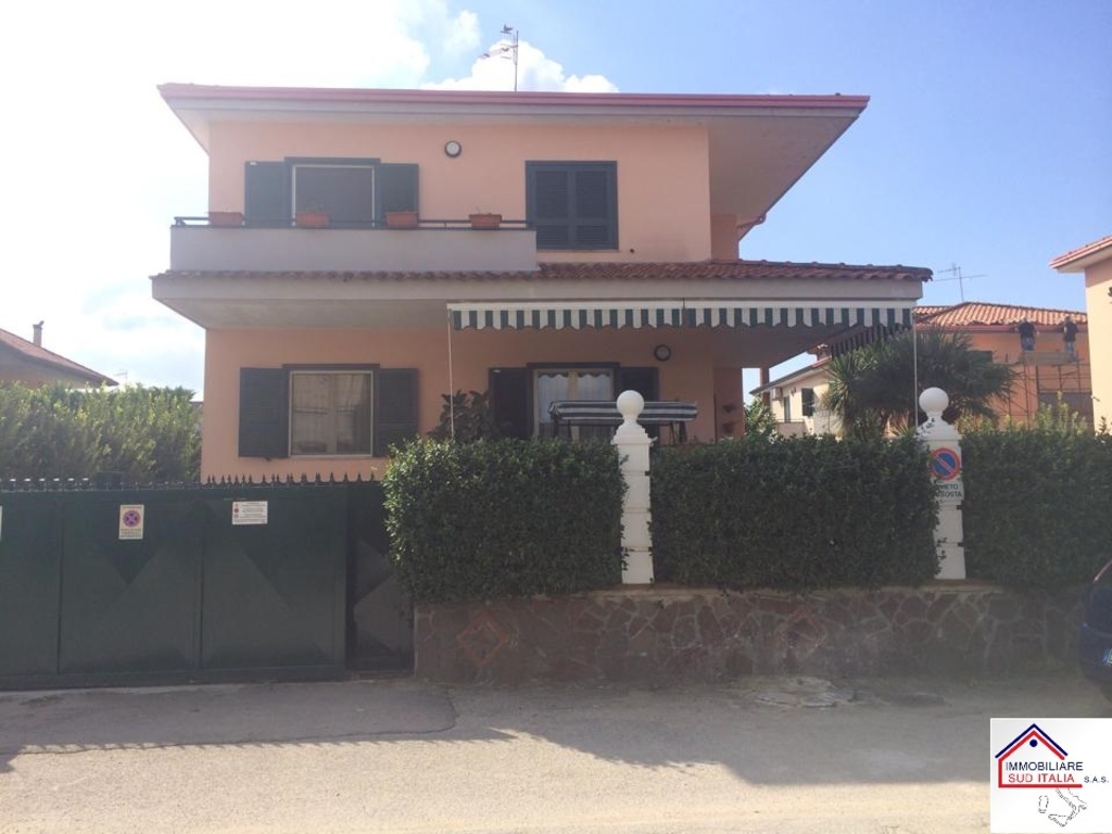 Villa in Parco noce, Giugliano in Campania, 5 locali, 4 bagni, 255 m²
