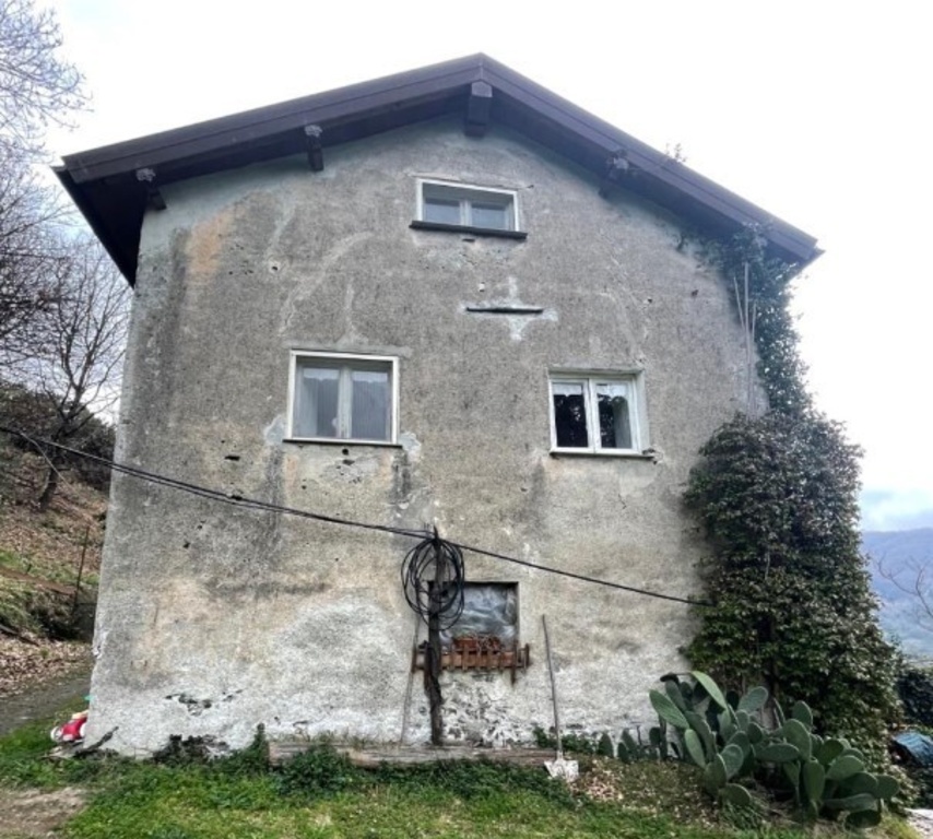 casa indipendente in vendita a Serra Riccò in zona Serra