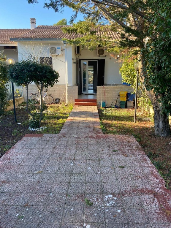 casa indipendente in vendita a Cassano delle Murge