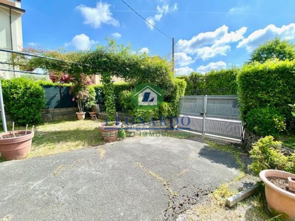 casa indipendente in vendita a Buggiano in zona Stignano