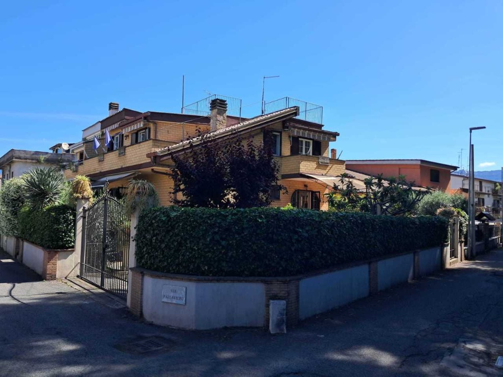 casa indipendente in vendita a Guidonia Montecelio in zona Villanova