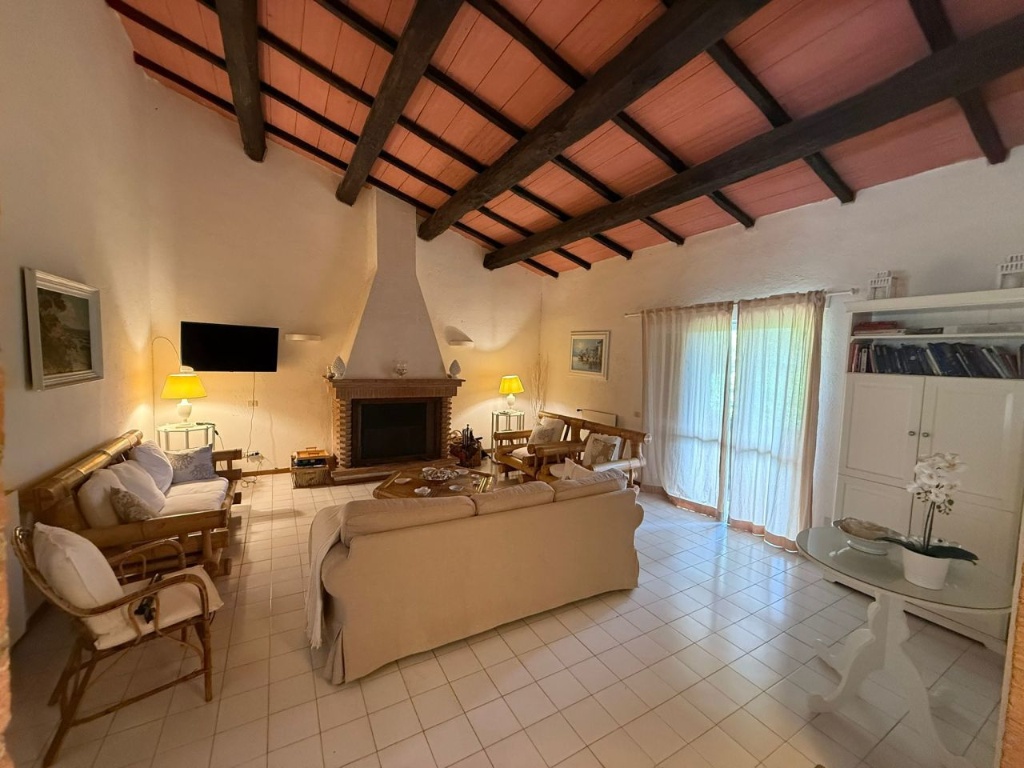 casa indipendente in affitto ad Orbetello in zona Ansedonia