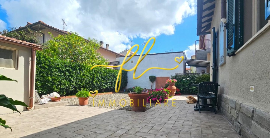 appartamento in vendita a Rosignano Marittimo in zona Vada