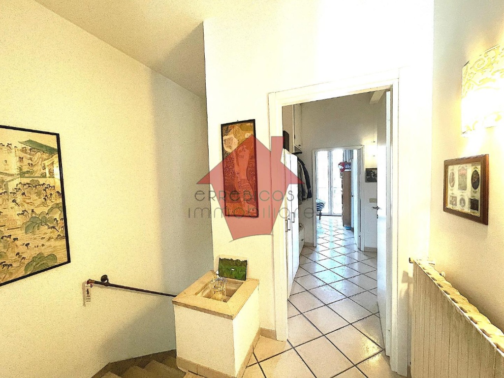 casa indipendente in vendita ad Empoli in zona Cortenuova