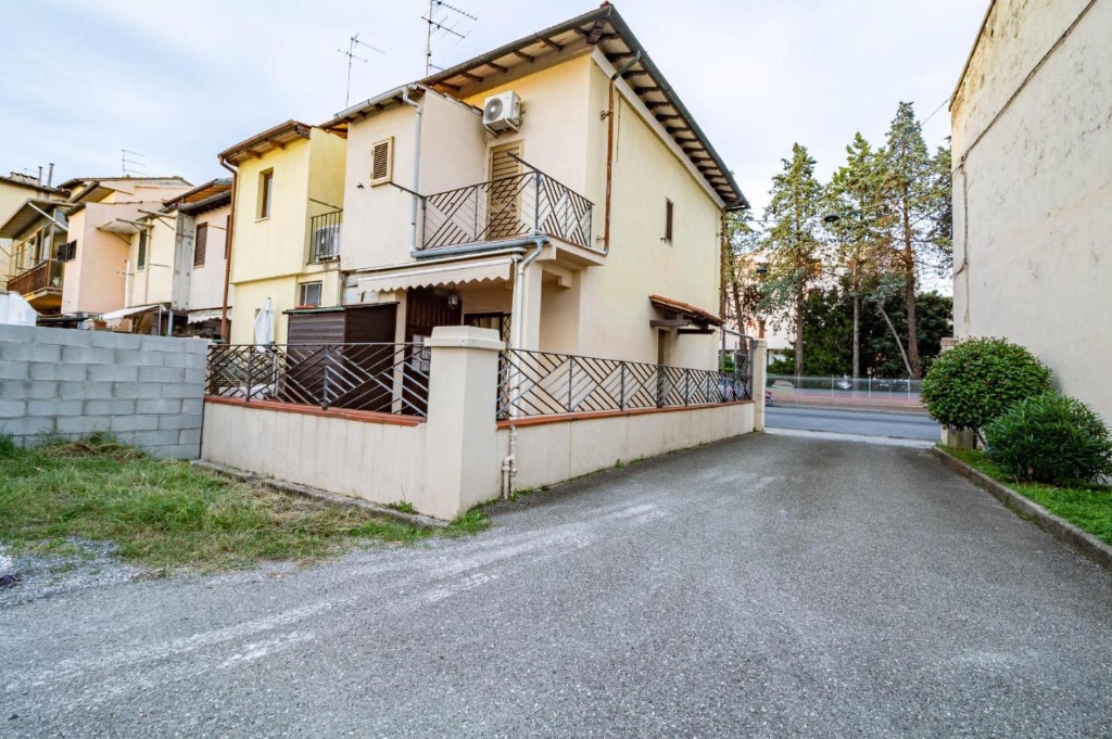 casa indipendente in vendita a Pisa in zona Stazione