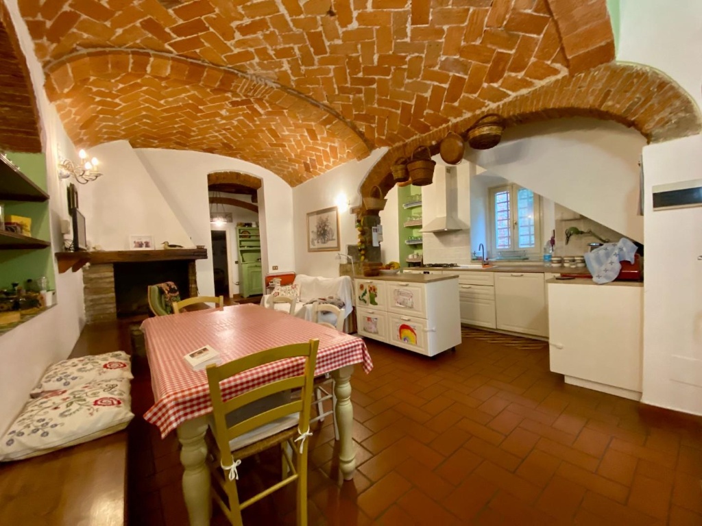 casa indipendente in vendita a Quarrata