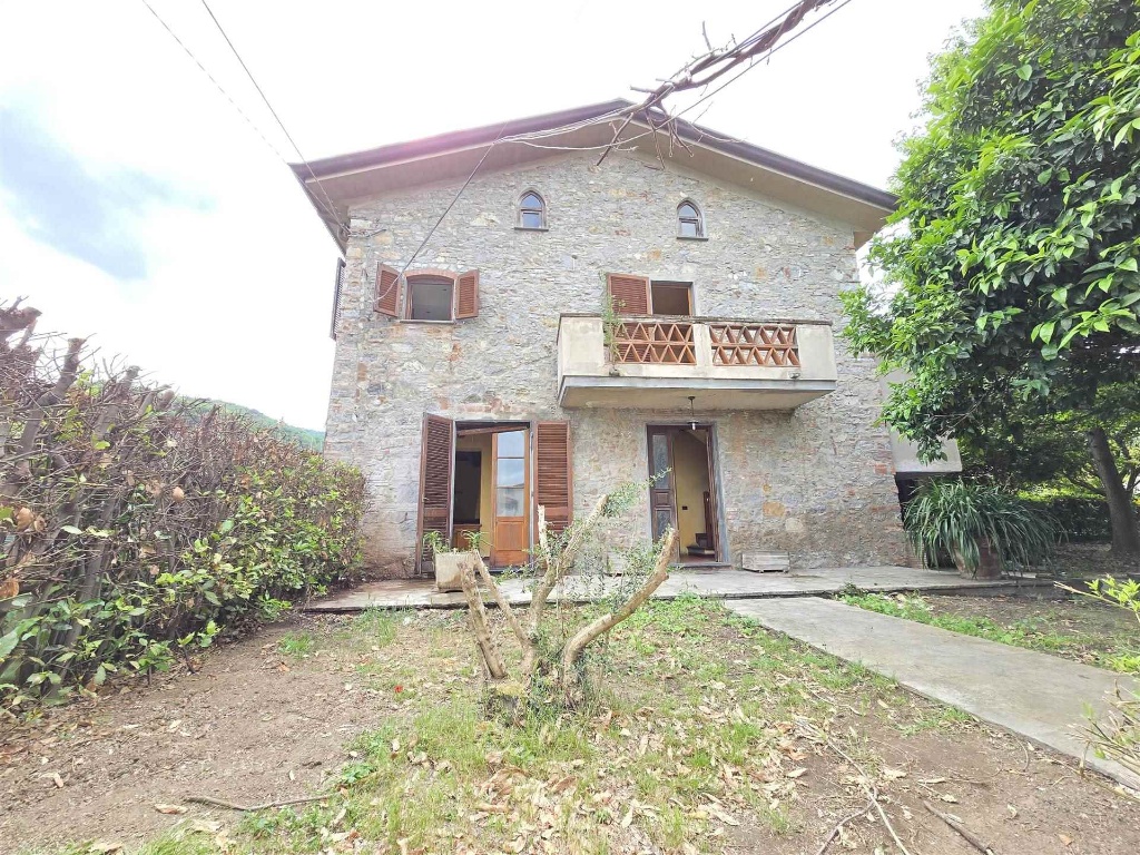 casa semindipendente in vendita a Massarosa in zona Stiava