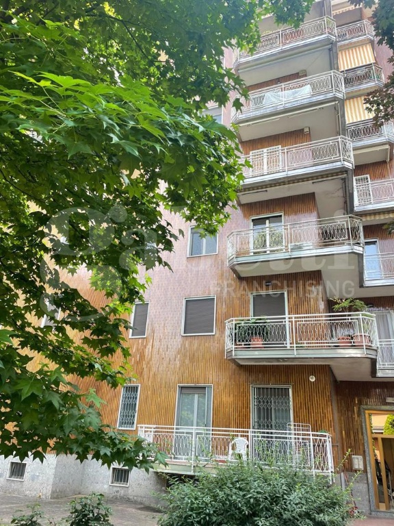 appartamento in vendita a Rozzano in zona Valleambrosia