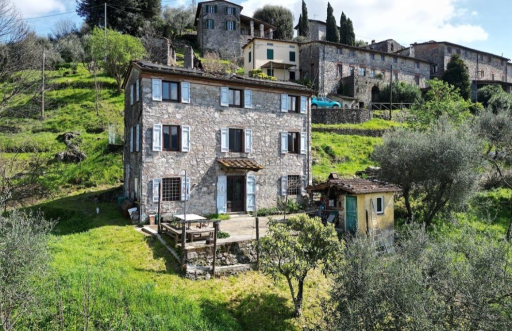 appartamento in vendita a Borgo a Mozzano in zona Valdottavo