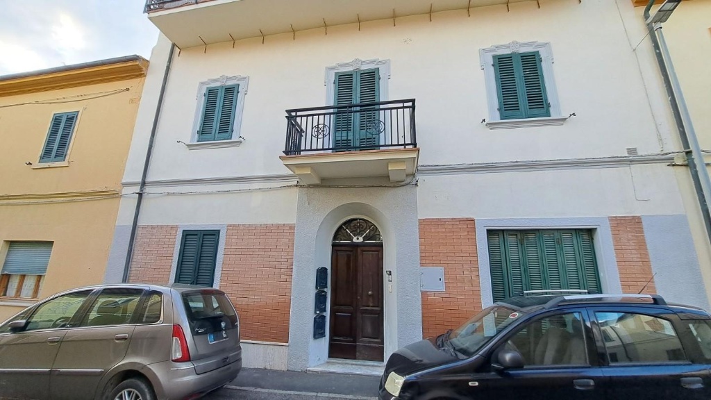 appartamento in vendita a Rosignano Marittimo in zona Rosignano Solvay